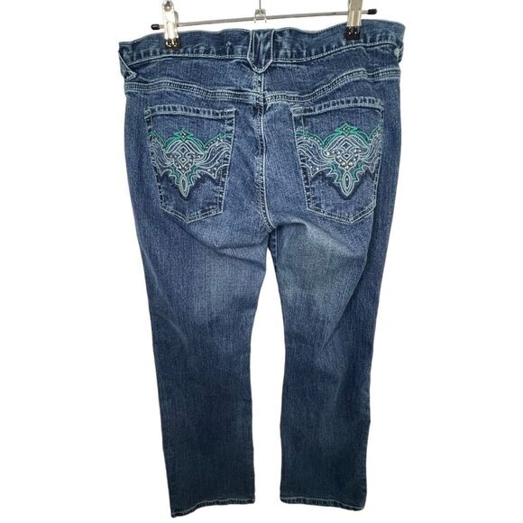 Metro 7 Low Rose Flare Jeans With Embroidery and Sequins On Bottom - Picture 4 of 5